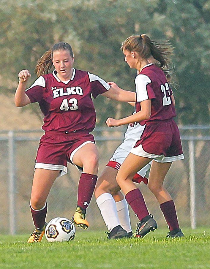 Truckee at Elko Girls Soccer 16.jpg